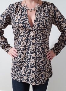 Floral blouse top